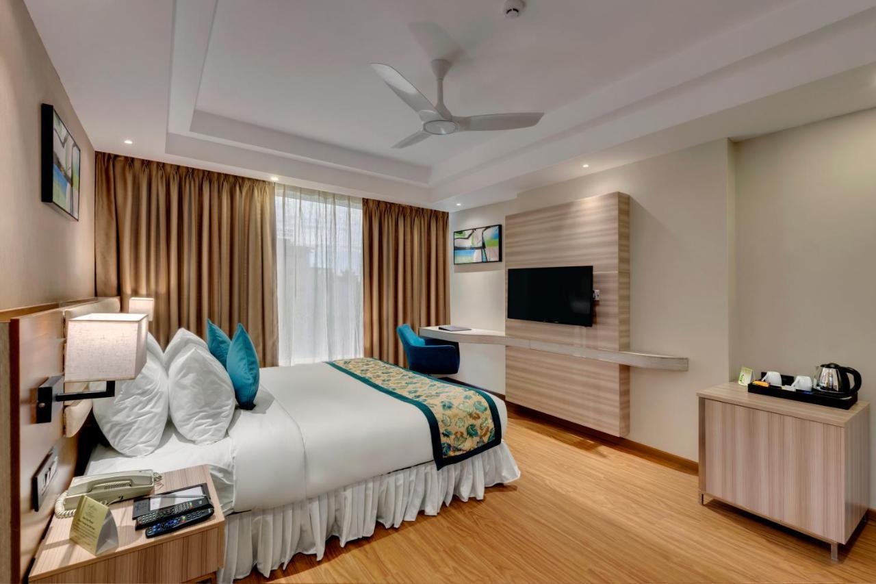 The Fern Residency Hubballi Εξωτερικό φωτογραφία