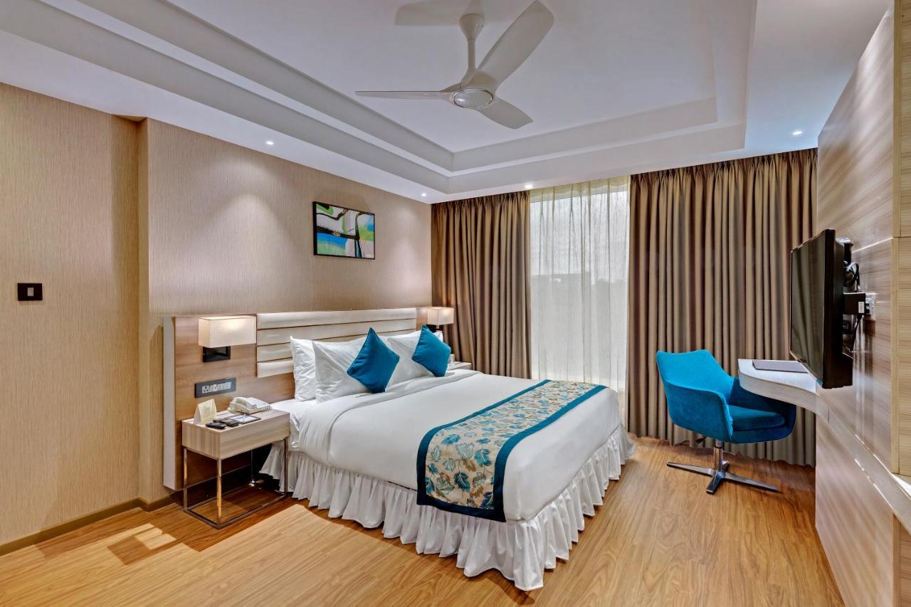 The Fern Residency Hubballi Εξωτερικό φωτογραφία