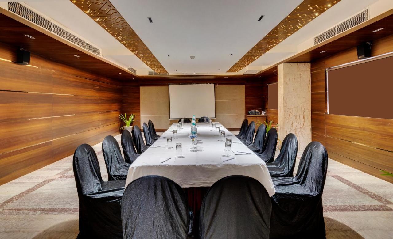 The Fern Residency Hubballi Εξωτερικό φωτογραφία