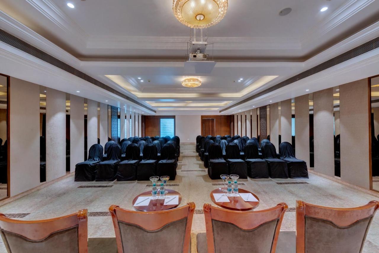 The Fern Residency Hubballi Εξωτερικό φωτογραφία